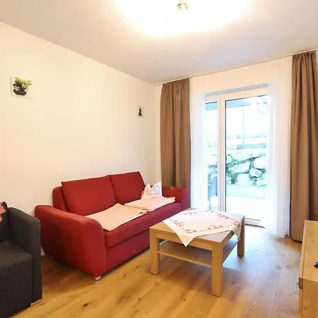 Alpenglahen Apartment *